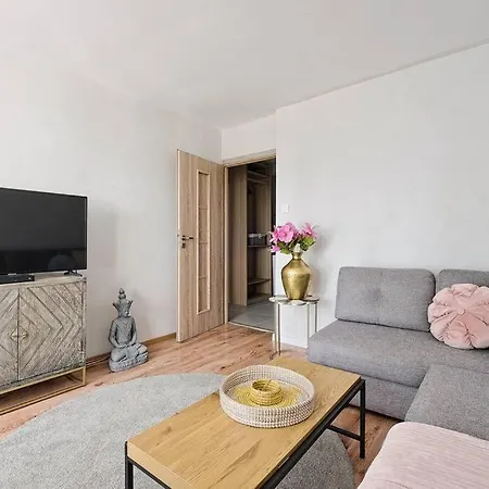 The View Private Emilii Plater 55 Apartment Warschau