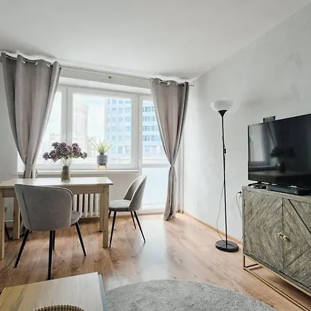 The View Private Emilii Plater 55 *